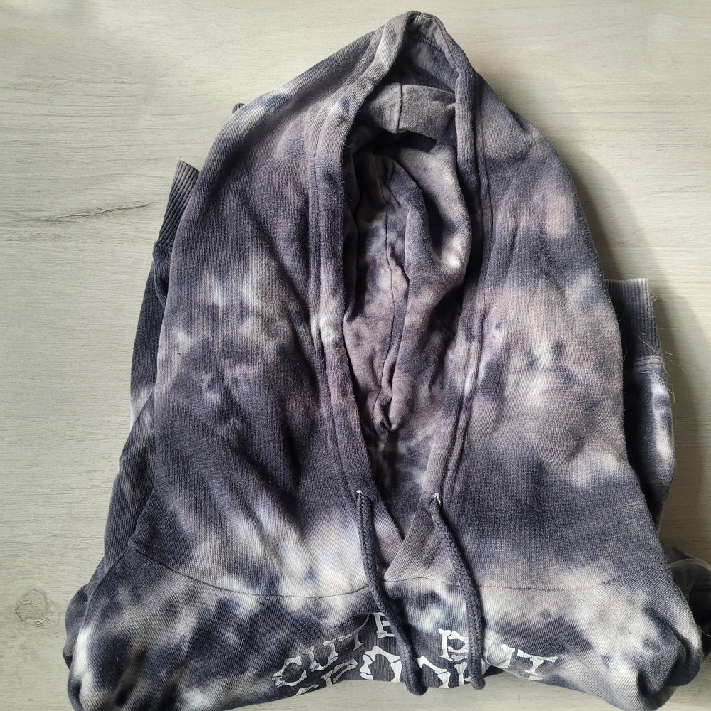 Vampire Snoopy Gray and White Tie-Dye 'Cute But Spooky' Hoodie - Picture 4 of 6